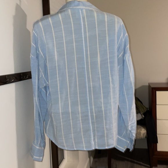 Core Life Soft Over the head Button down shirt with front knot. - Picture 2 of 7